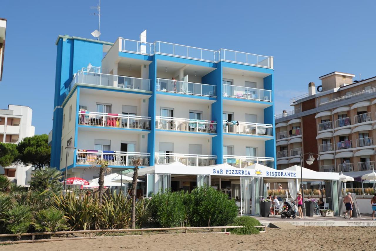 Hotel Tizian Beach Caorle Dış mekan fotoğraf